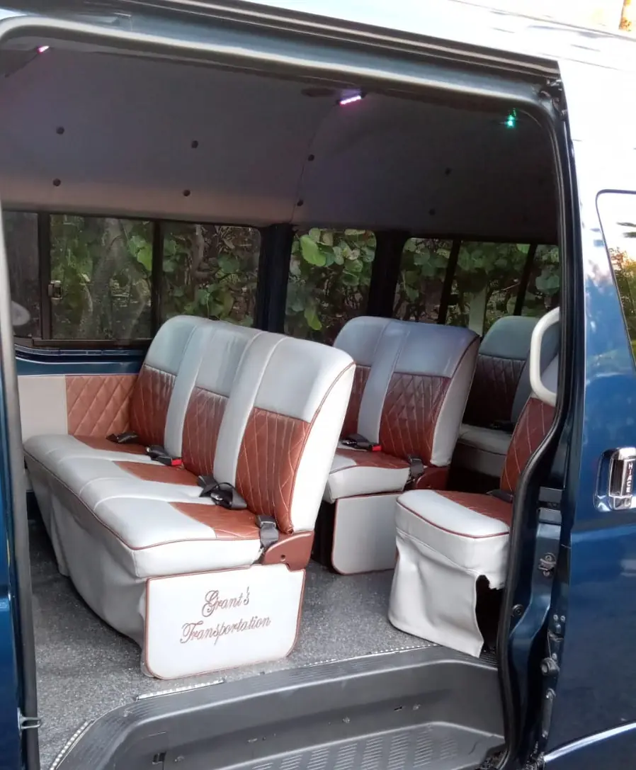 private taxis in Nassau